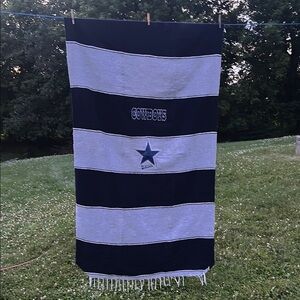 Dallas Star Striped Blanket